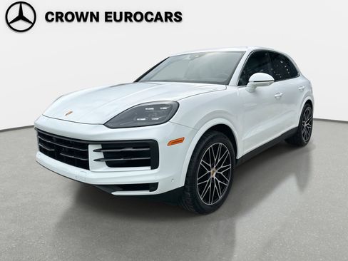 Used 2024 Porsche Cayenne Base image 7