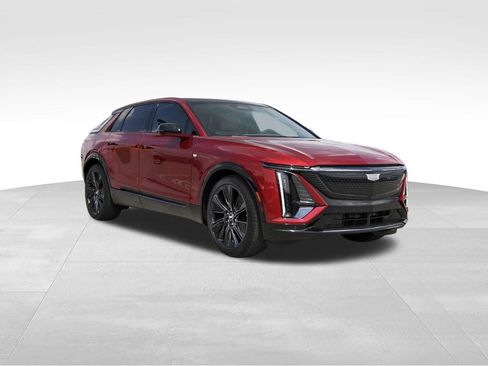 New 2025 Cadillac Lyriq Sport image 1