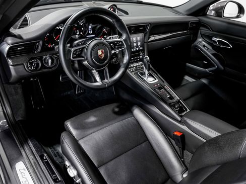 Used 2017 Porsche 911 Targa 4S AWD/4WD image 9