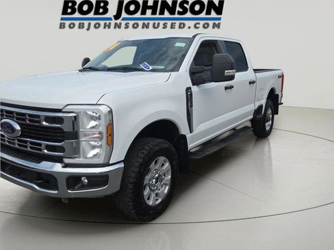 Used 2024 Ford F250 XLT AWD/4WD image 6
