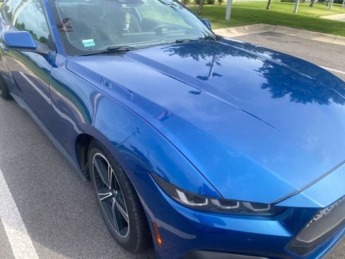 Certified 2024 Ford Mustang Coupe RWD image 4