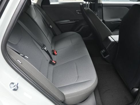 New 2026 Kia K4 FWD image 33