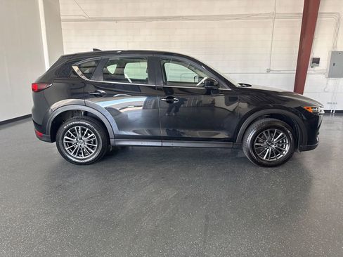Used 2019 MAZDA CX-5 Sport image 3