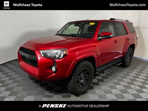 Used 2020 Toyota 4Runner SR5 Premium w/ Moonroof Package AWD/4WD image 1