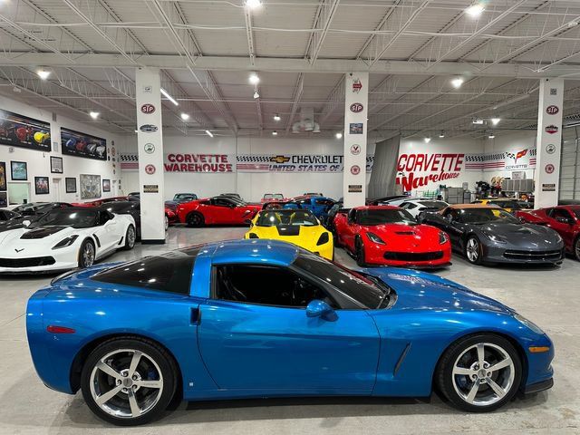 Used 2008 Chevrolet Corvette Coupe w/ Z51 Performance Package RWD image 6