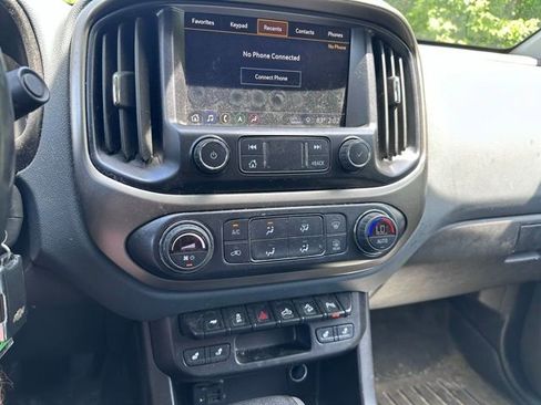 Used 2021 Chevrolet Colorado Z71 w/ Z71 Midnight Edition AWD/4WD image 14