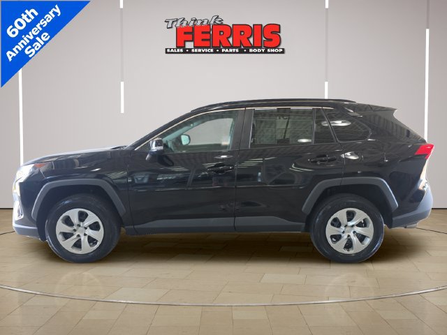 Used 2021 Toyota RAV4 LE AWD/4WD image 8