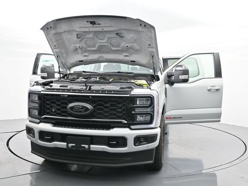 New 2025 Ford F350 Lariat w/ Lariat Ultimate Package image 47