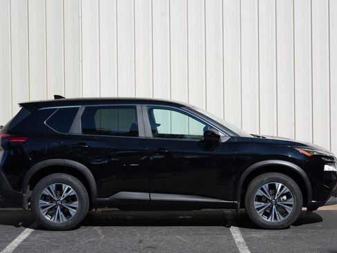 Used 2023 Nissan Rogue SV FWD image 45