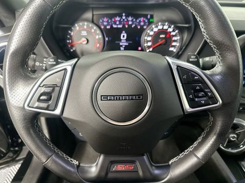 Used 2022 Chevrolet Camaro SS RWD image 3