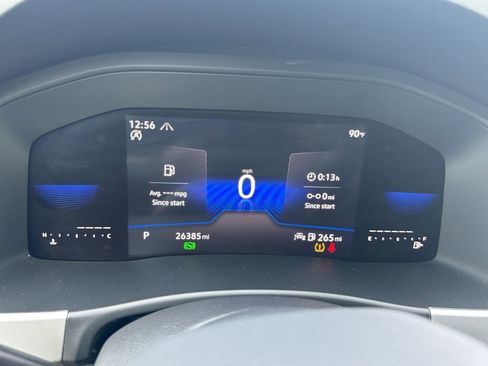 Used 2023 Volkswagen Atlas Cross Sport SE image 10