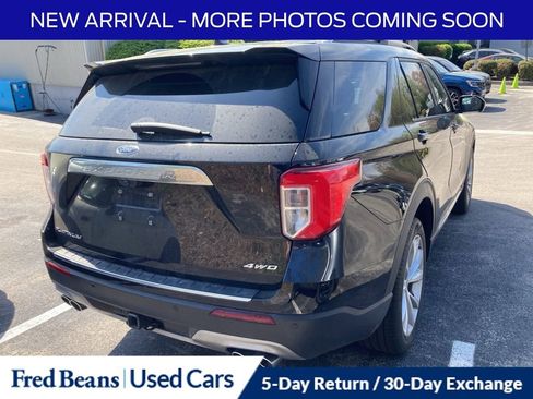 Used 2023 Ford Explorer Platinum w/ Premium Technology Package image 6