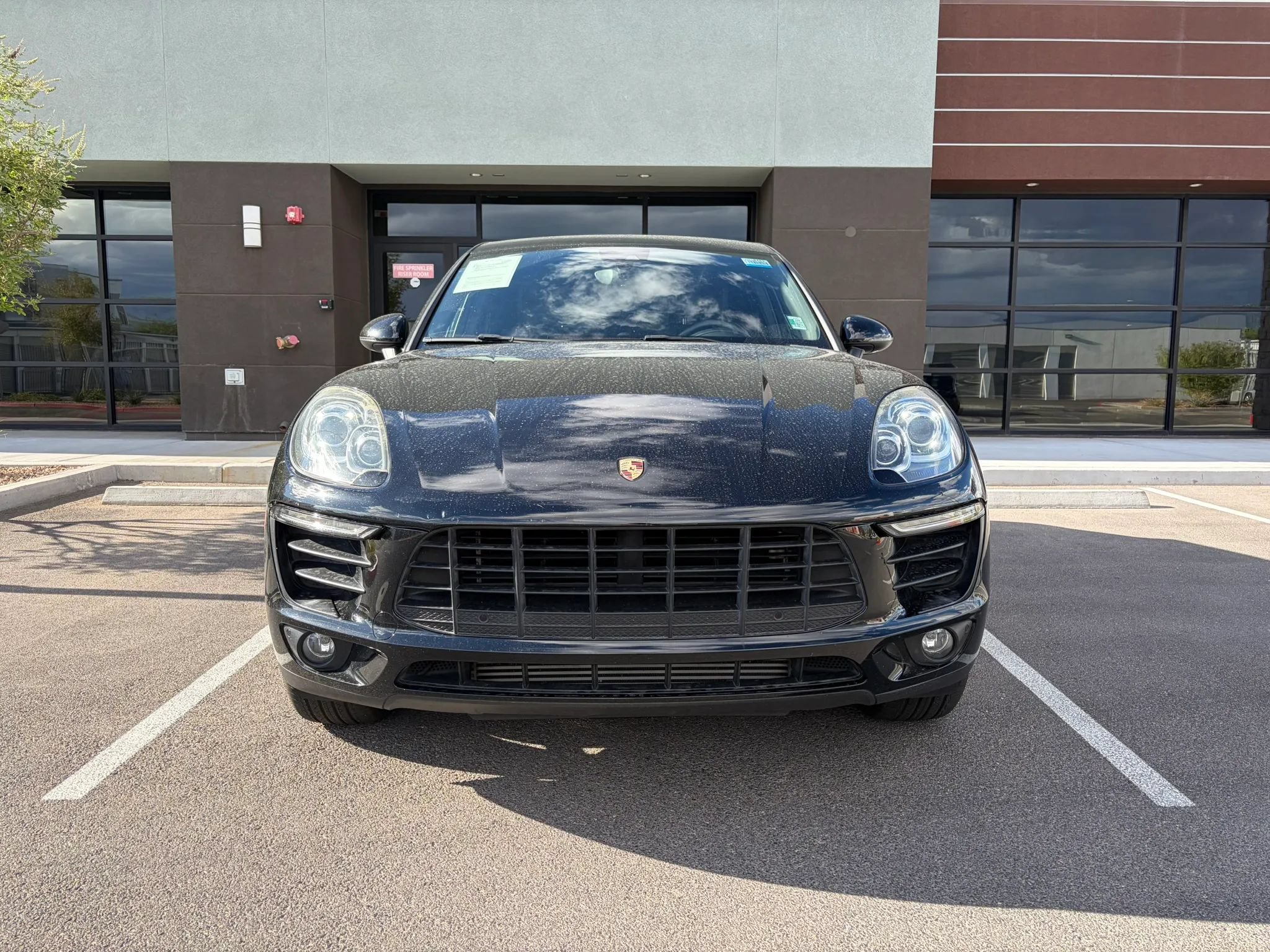 Used 2018 Porsche Macan Sport Edition AWD/4WD image 4