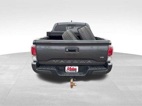 Used 2023 Toyota Tacoma TRD Off-Road w/ Advanced Technology Package AWD/4WD image 6