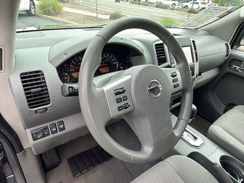 Used 2021 Nissan Frontier SV AWD/4WD image 29