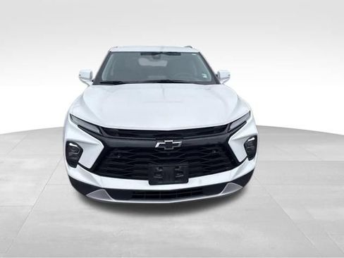 Used 2023 Chevrolet Blazer LT w/ Sound & Technology Package AWD/4WD image 4