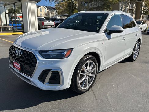 Used 2023 Audi Q5 e Premium Plus w/ Premium Plus Package image 15