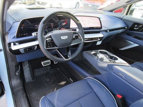 New 2026 Cadillac Optiq Sport 2 image 15