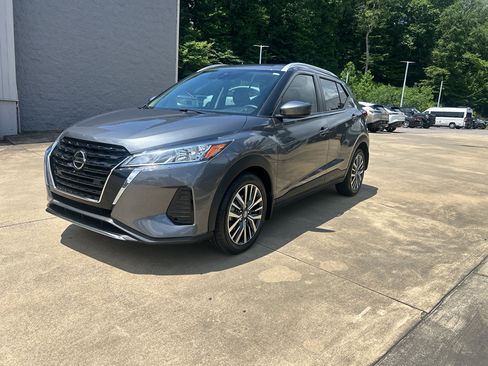 Used 2021 Nissan Kicks SV FWD image 7