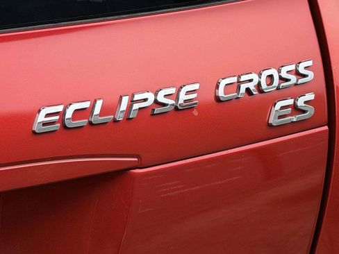 Used 2018 Mitsubishi Eclipse Cross ES FWD image 5