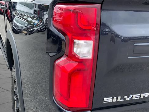 Used 2022 Chevrolet Silverado 1500 ZR2 AWD/4WD image 29