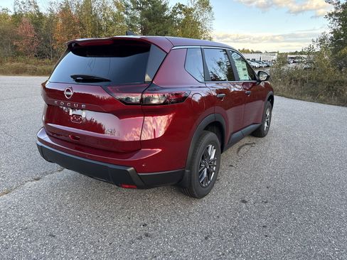 New 2026 Nissan Rogue S image 7