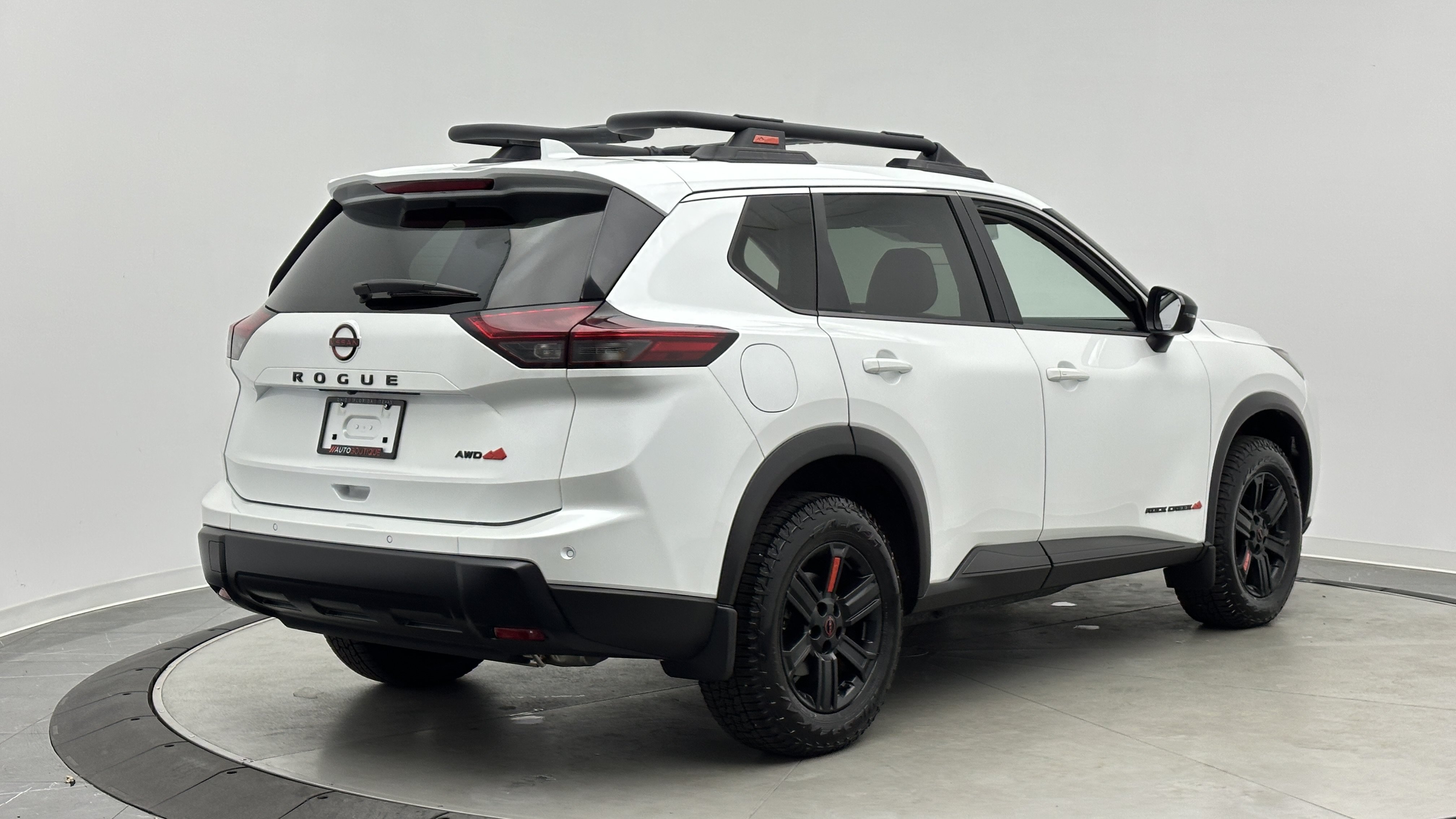 Used 2025 Nissan Rogue SV w/ Rock Creek Premium Package AWD/4WD image 7
