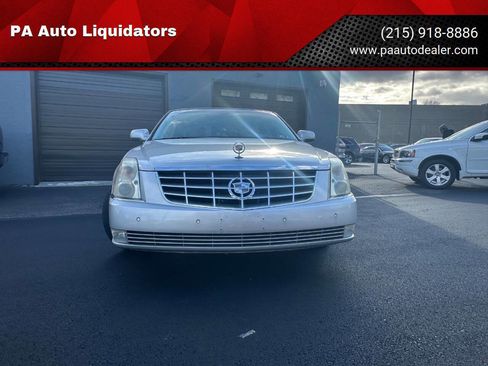 Used 2010 Cadillac DTS Luxury image 1