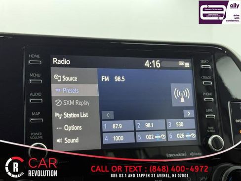 Used 2021 Toyota Highlander LE image 29