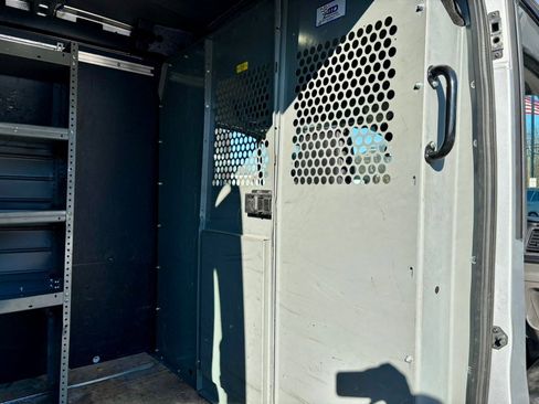 Used 2020 Ford Transit 350 Medium Roof image 23