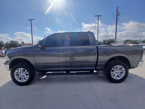 Used 2019 RAM 1500 Classic SLT w/ Luxury Group AWD/4WD image 9