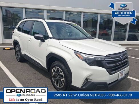 Used 2026 Subaru Forester Premium AWD/4WD image 4