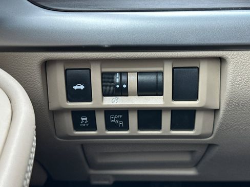 Used 2016 Subaru Legacy 2.5i Limited w/ Popular Package #4 image 30