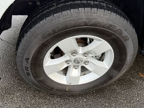 Used 2024 RAM 1500 Classic SLT RWD image 30