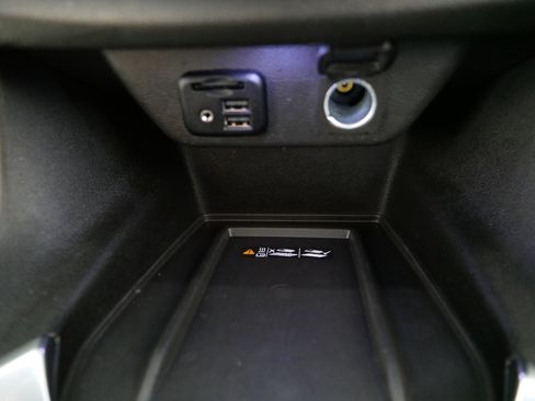 Used 2023 Chevrolet Traverse Premier AWD/4WD image 29