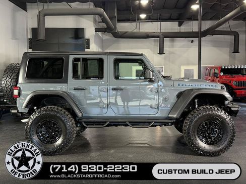 Used 2025 Jeep Wrangler Unlimited Rubicon 4xe AWD/4WD image 1