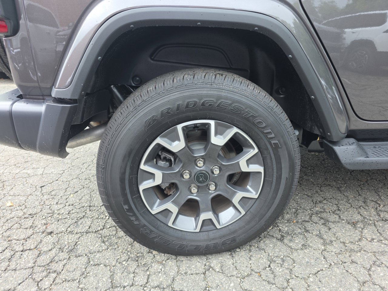 New 2026 Jeep Wrangler Unlimited Sahara AWD/4WD image 27