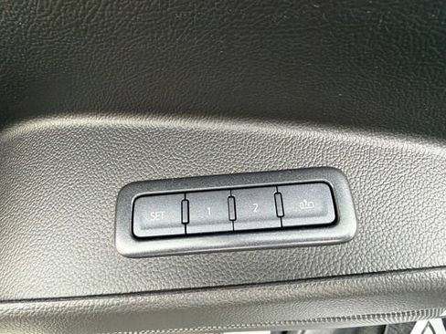 Used 2020 GMC Yukon Denali w/ Denali Ultimate Package AWD/4WD image 15