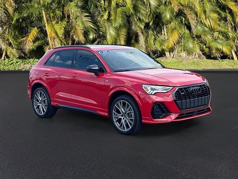 Used 2025 Audi Q3 2.0T Premium Plus AWD/4WD image 2