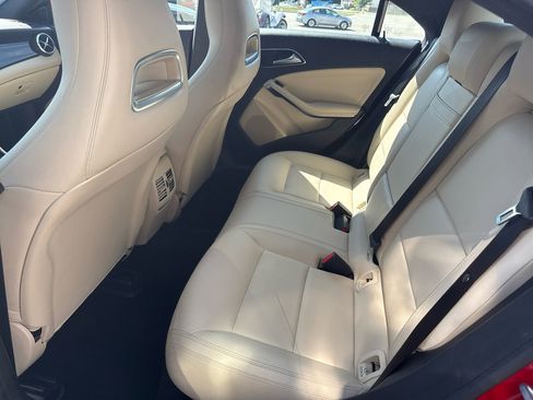 Used 2019 Mercedes-Benz CLA 250 4MATIC w/ Premium Package image 26