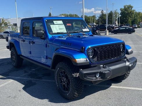 New 2025 Jeep Gladiator Willys image 2