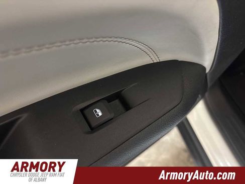 Used 2022 Jeep Compass Limited image 25