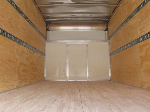 New 2027 Ford E-450 and Econoline 450 Super Duty w/ Power Equipment Group image 32