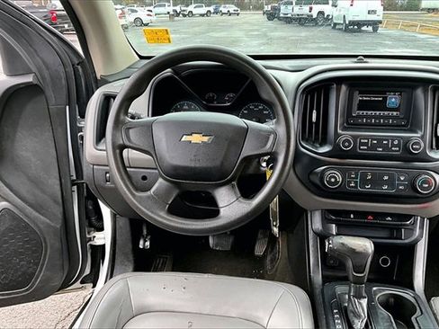 Used 2015 Chevrolet Colorado W/T image 9