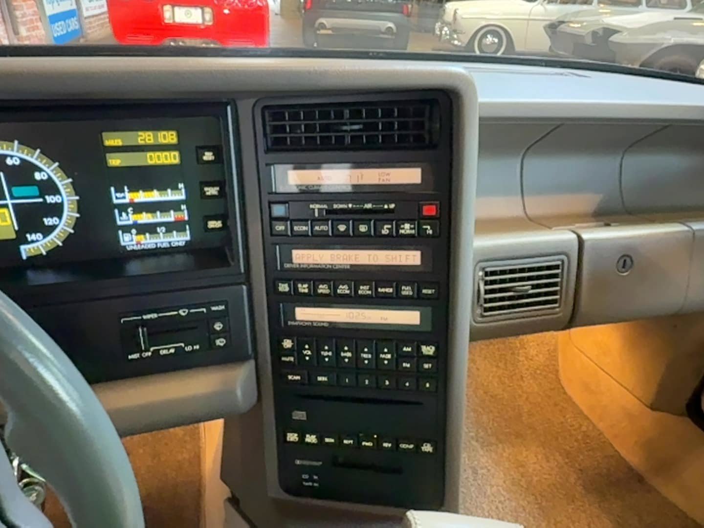 Used 1993 Cadillac Allante FWD image 21