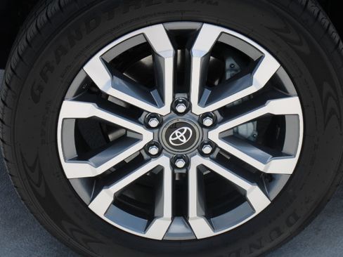 Certified 2026 Toyota 4Runner Limited AWD/4WD image 10