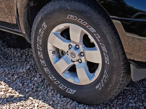 Used 2012 Nissan Frontier SV RWD image 10