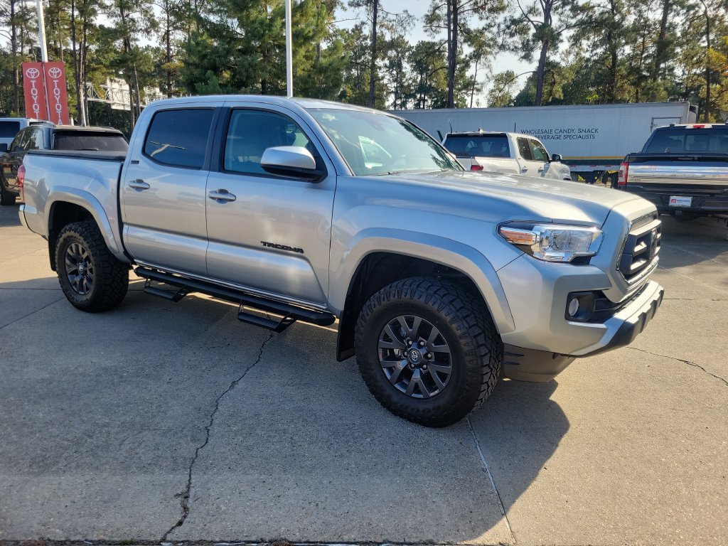 Certified 2023 Toyota Tacoma SR5 RWD image 9
