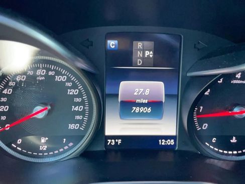 Used 2019 Mercedes-Benz GLC 300 4MATIC image 9