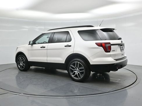 Used 2018 Ford Explorer Sport image 7